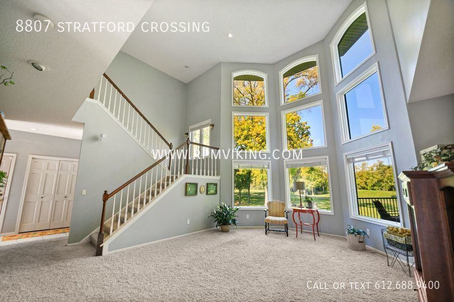 8807 Stratford Xing - Photo 3 of 34