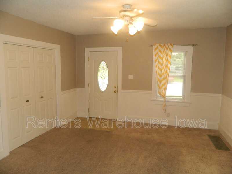 2426 E 38th St - Photo 3 of 14