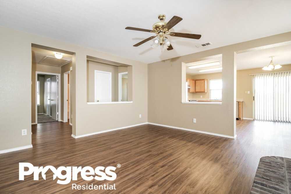3521 Silverado Trl - Photo 3 of 21