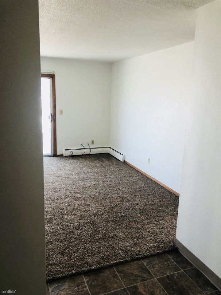 1011 20th St S - Photo 2 of 12