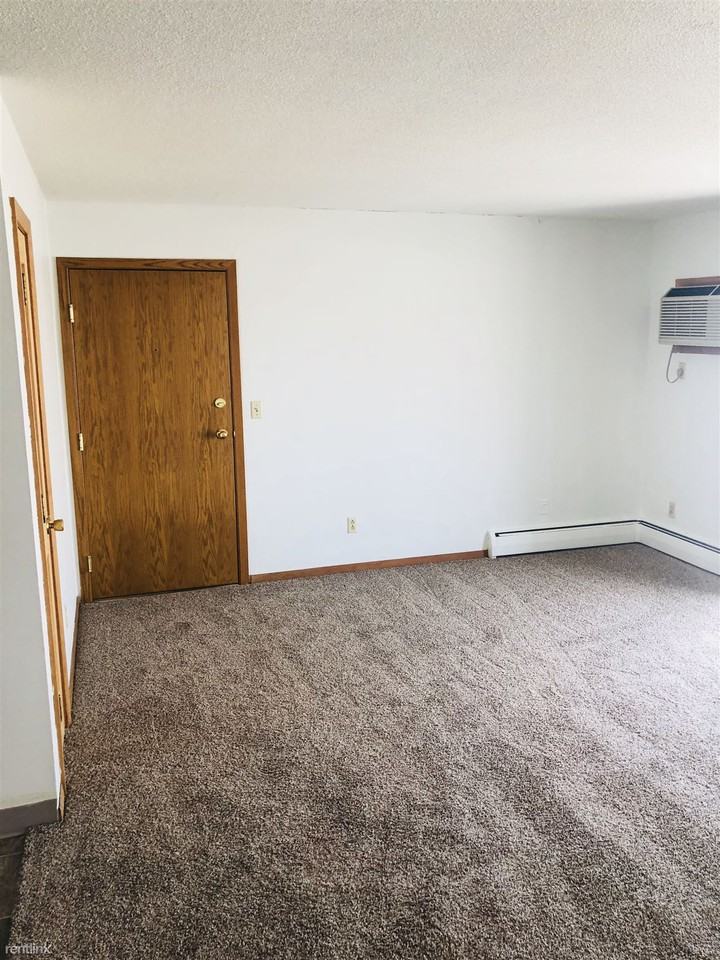 1011 20th St S - Photo 3 of 12