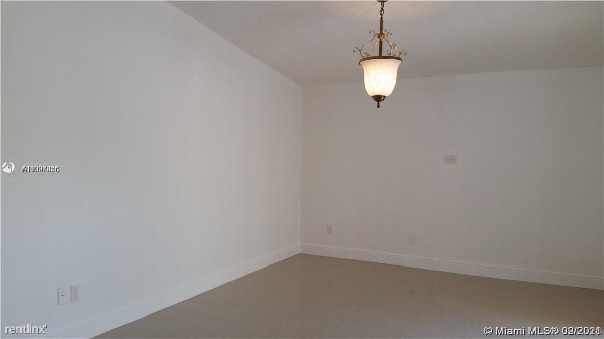 11333 Sw 69th Ln - Photo 2 of 10