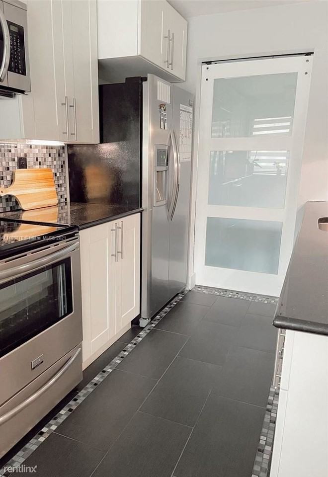 189 Lakeview Dr - Photo 3 of 7