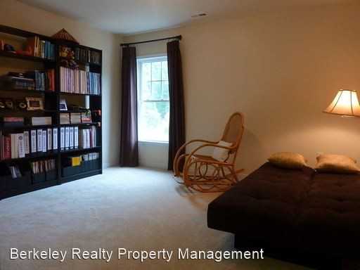2938 Patriots Landing Dr - Photo 3 of 16