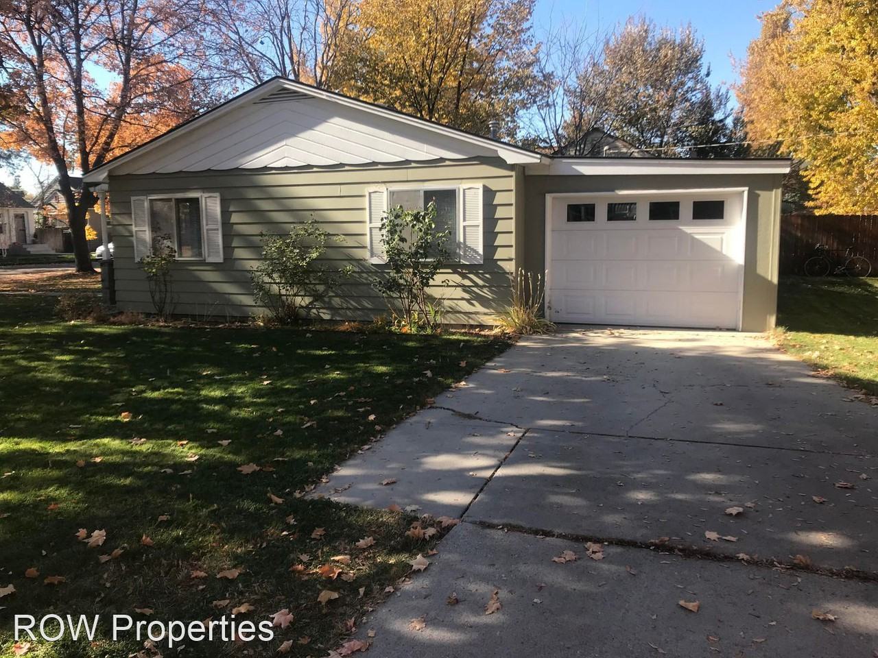 2602 W Regan Ave - Photo 2 of 7