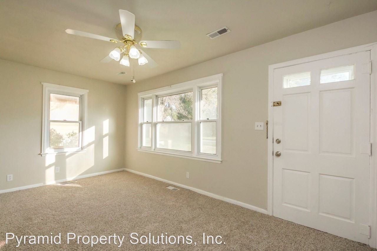 1304 E Ovid Ave - Photo 3 of 12