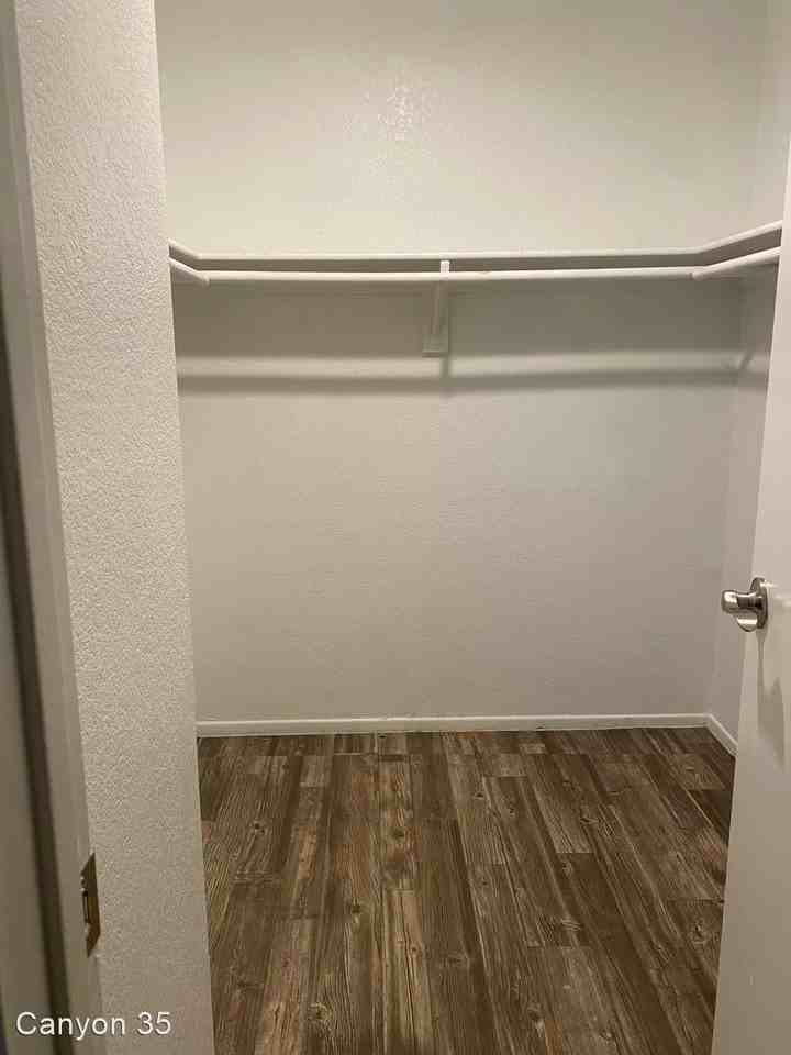 Canyon 35 - Photo 4 of 41