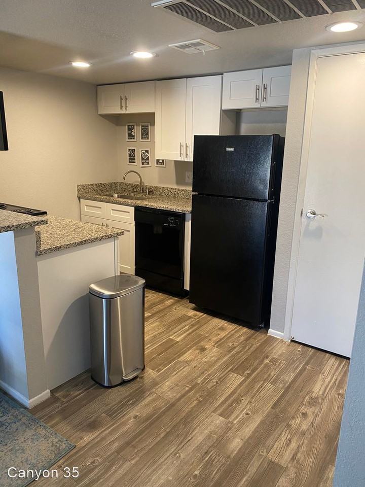 Canyon 35 - Photo 7 of 41