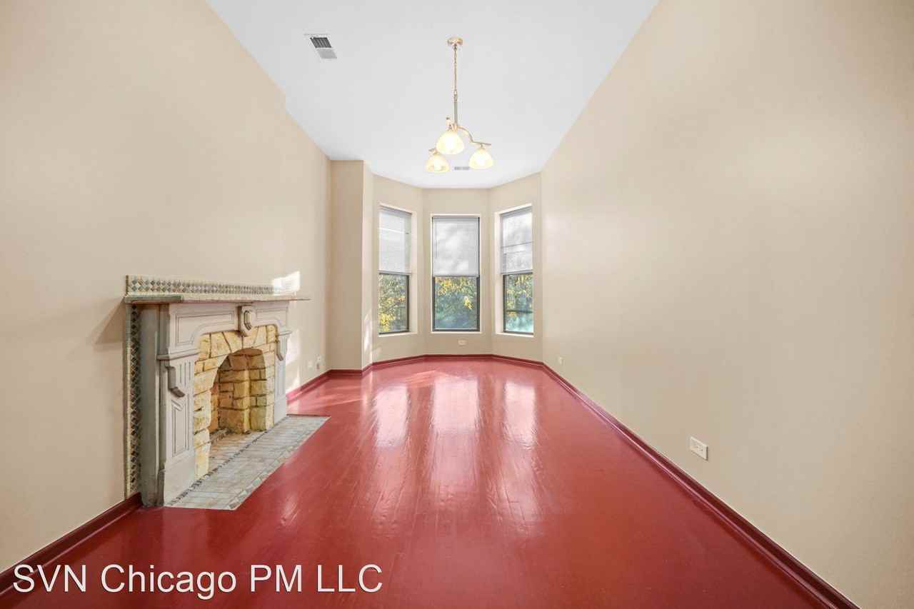 1104 W Taylor Street Apartments 1104 W Taylor St, Chicago, IL 60607