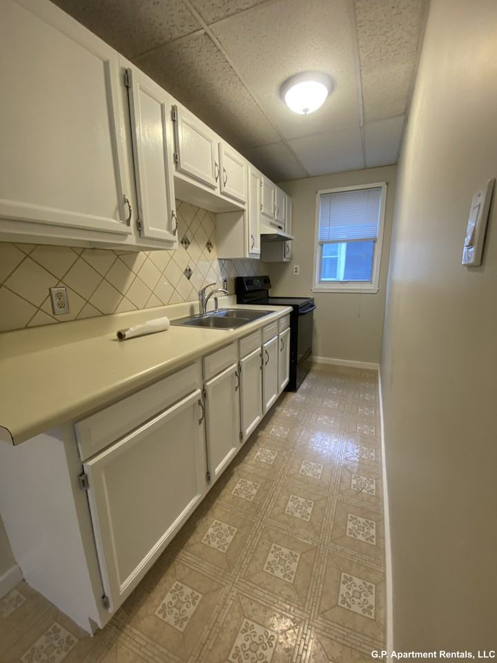 11 Orchard St #3 - Photo 2 of 11