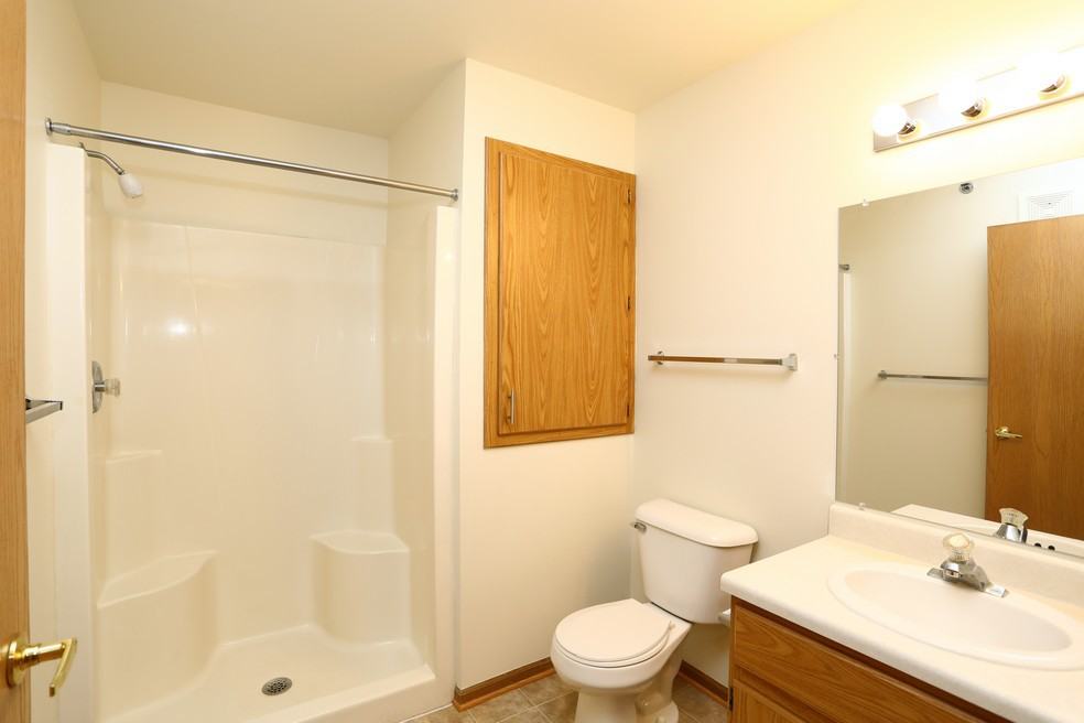 Riverside Glen Apartments 1961 West Riverside Boulevard 104