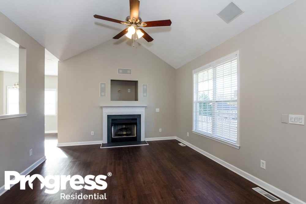 1107 Jenson Way - Photo 3 of 15