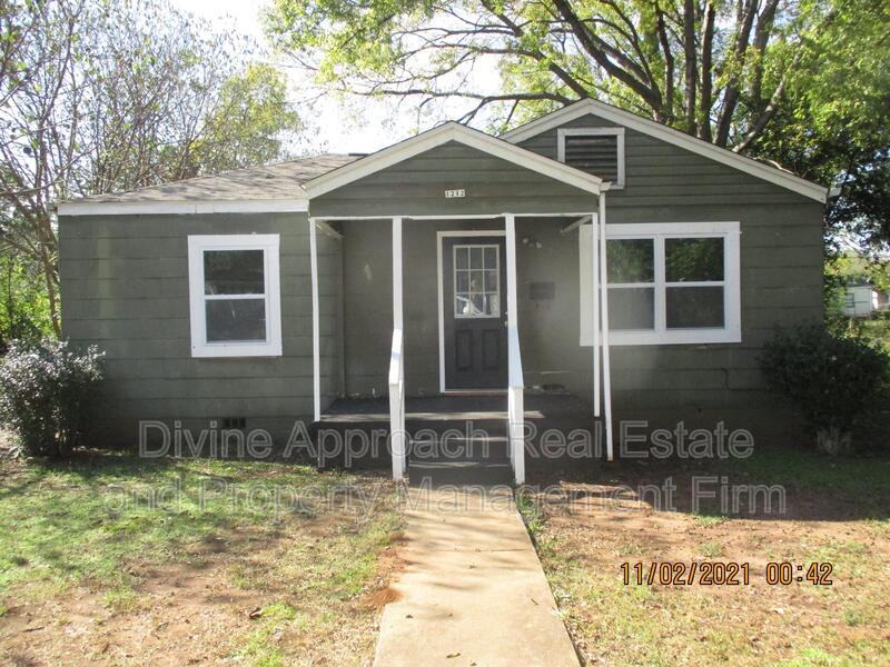 1212 44th St N - Photo 2 of 19