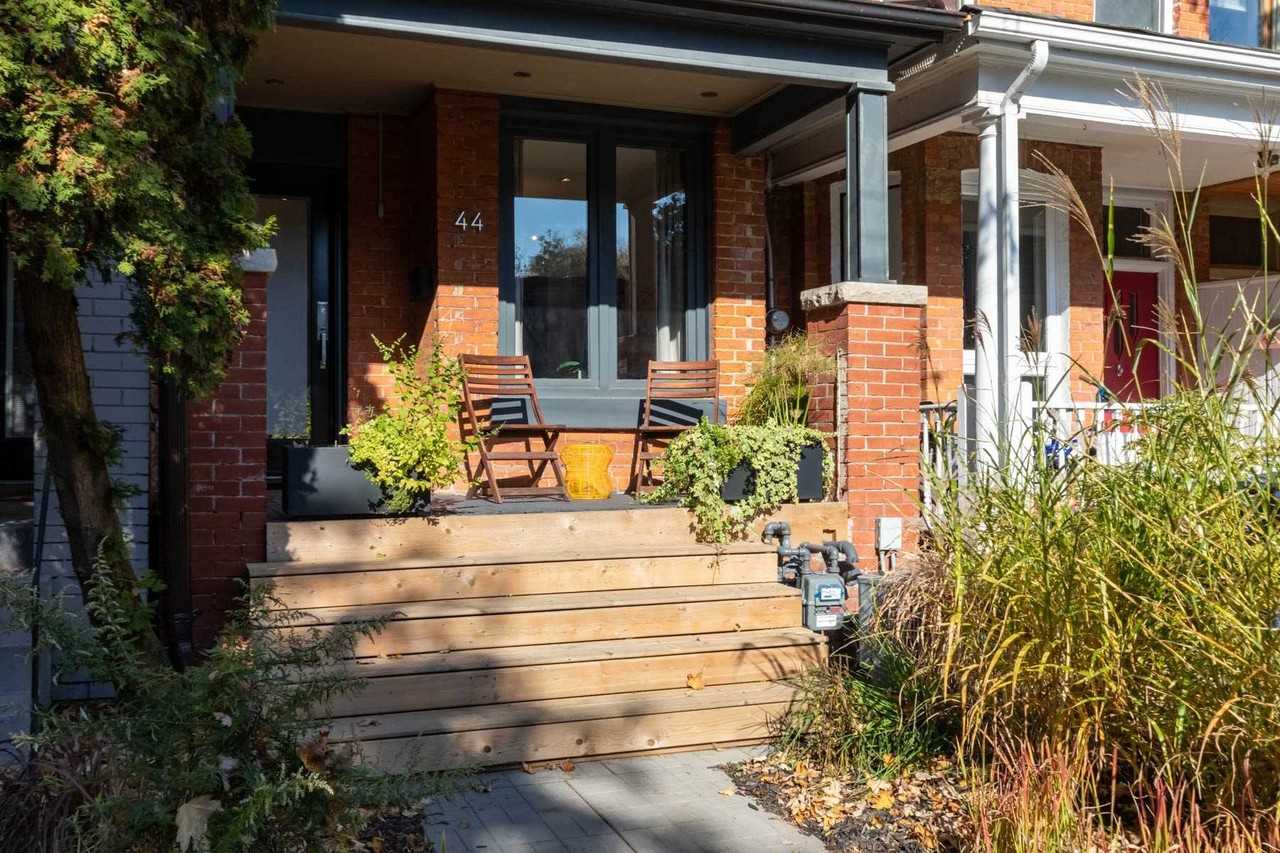 44 Wright Avenue - Photo 2 of 30