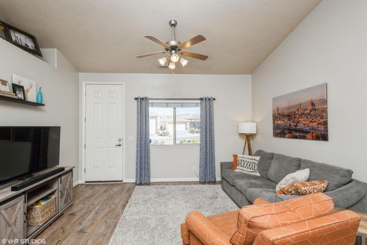 2139 W 1465 N #1 - Photo 6 of 22