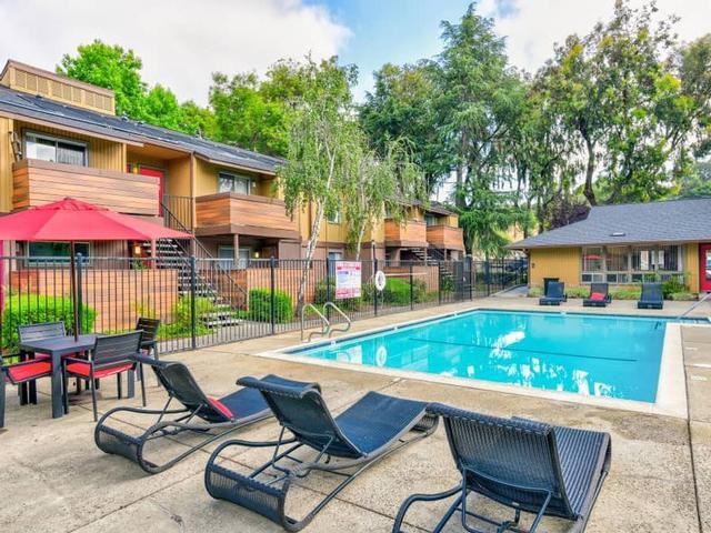 21701 Foothill Blvd - Photo 5 of 12