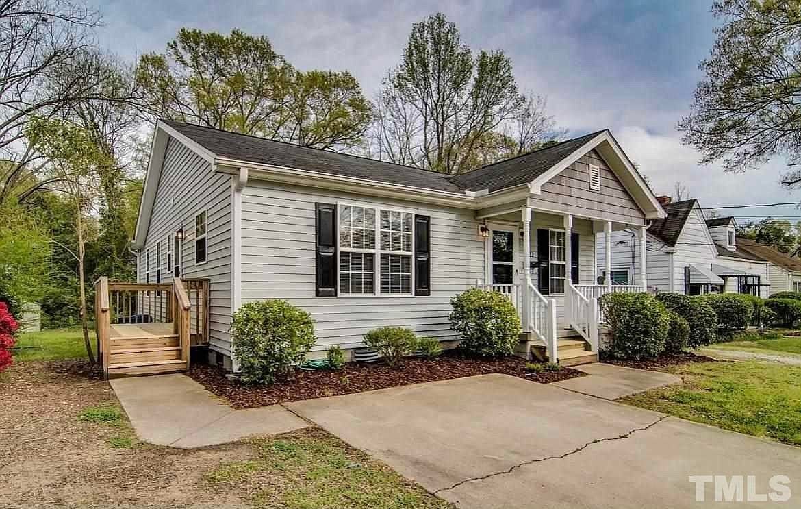 2422 Shenandoah Ave - Photo 2 of 17