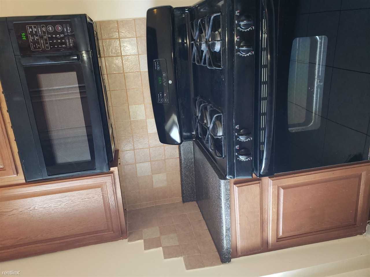 220 51st St - Photo 2 of 8