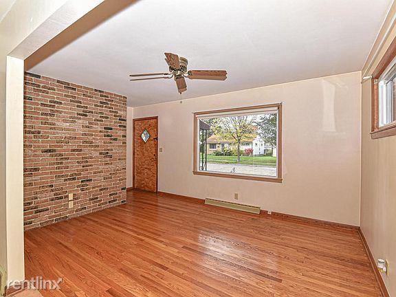 4146 S 56th St - Photo 3 of 5