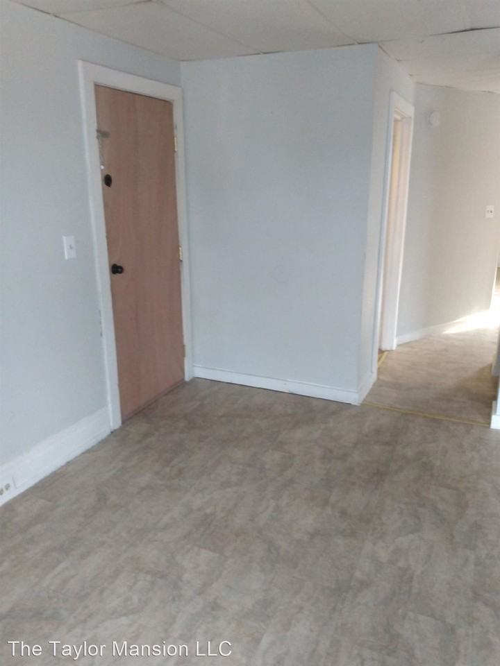 232 West Main St - Photo 3 of 5