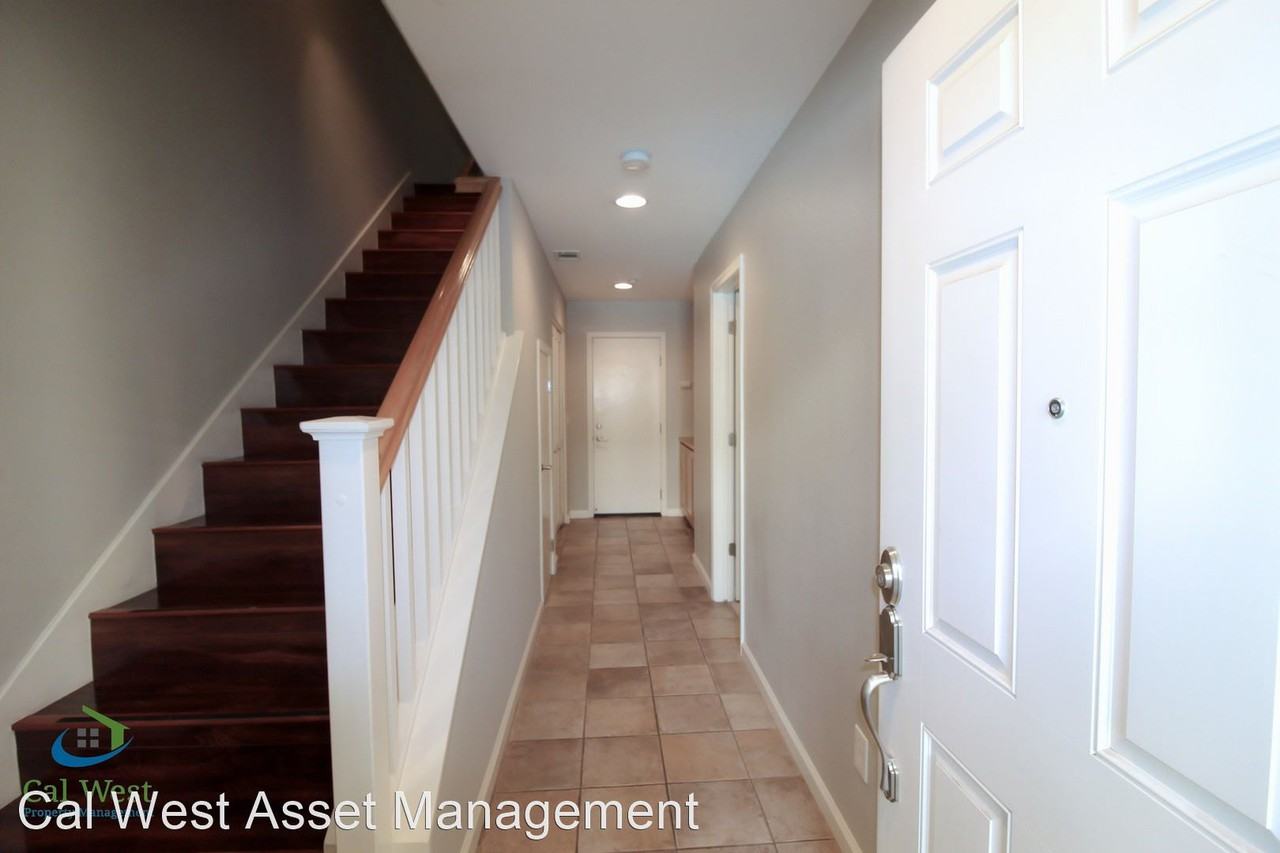 1464 Alegria Loop - Photo 3 of 21