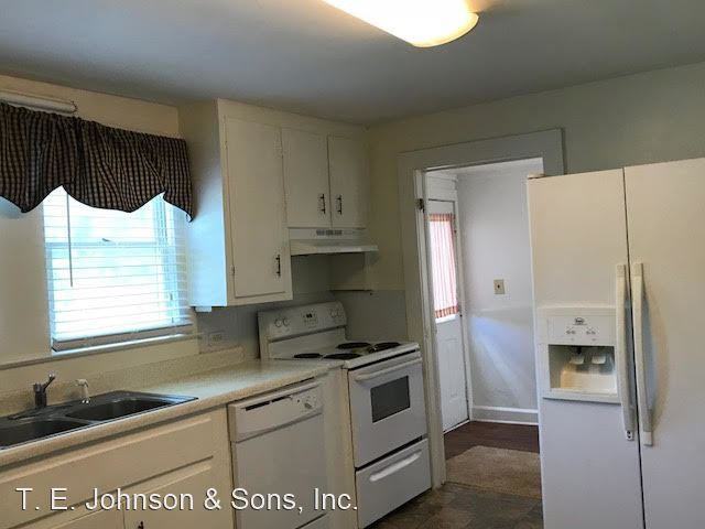 3302 Arlington Dr - Photo 3 of 17