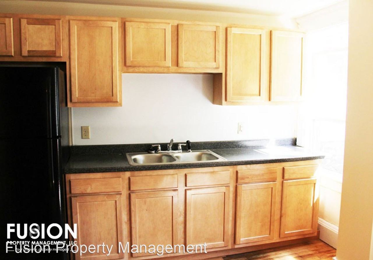 202-204 Pine Street - Photo 2 of 7