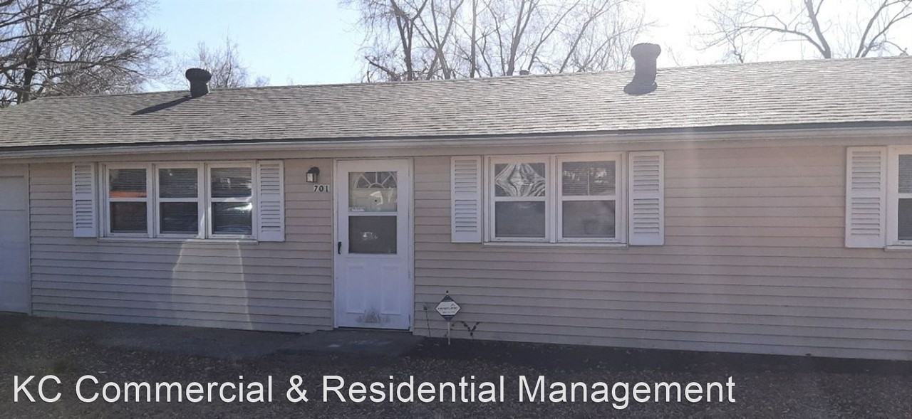 701 Nw 80th Ter - Photo 2 of 32