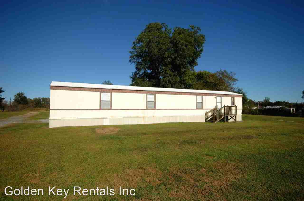 2176 Old Smithfield Rd - Photo 2 of 7