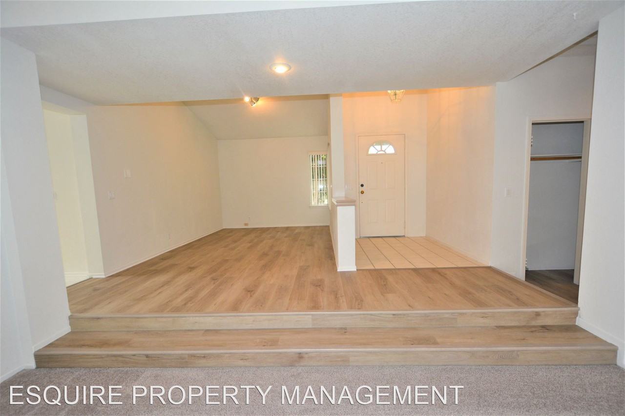 1621 Devonshire Dr - Photo 2 of 30
