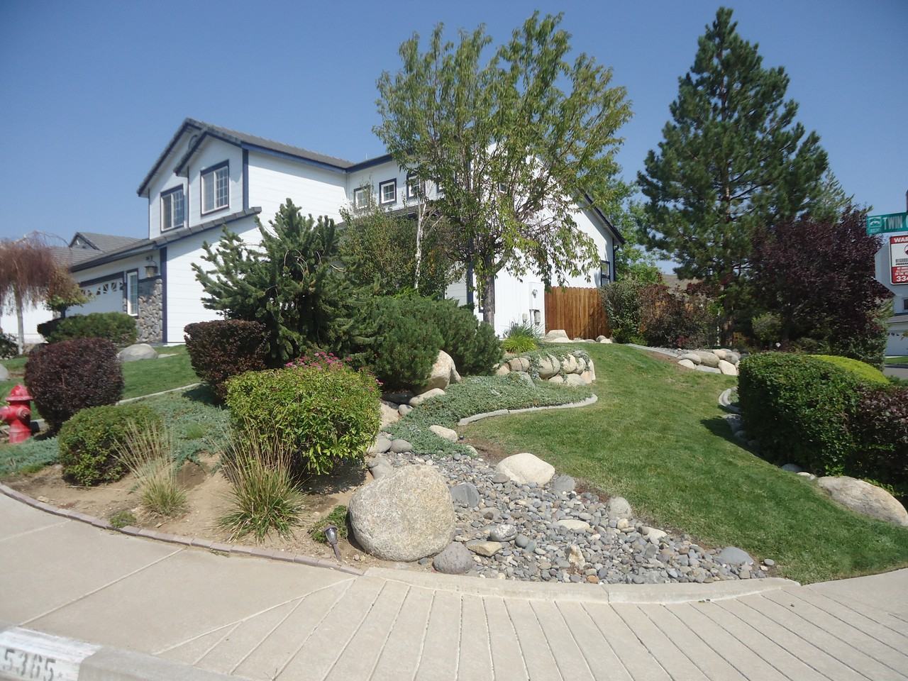 5365 Twin Creeks Dr - Photo 3 of 50