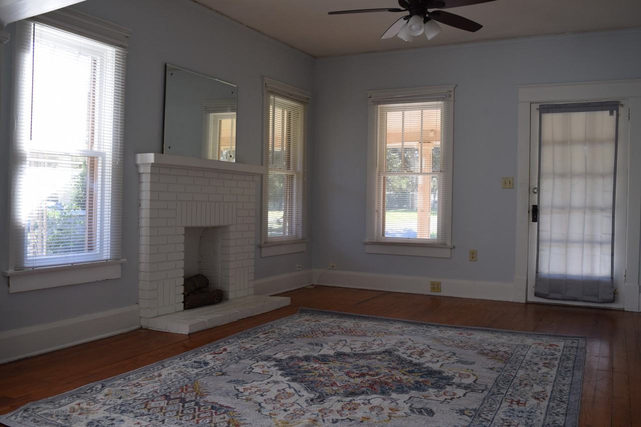 506 S Mc Kay Ave - Photo 3 of 20