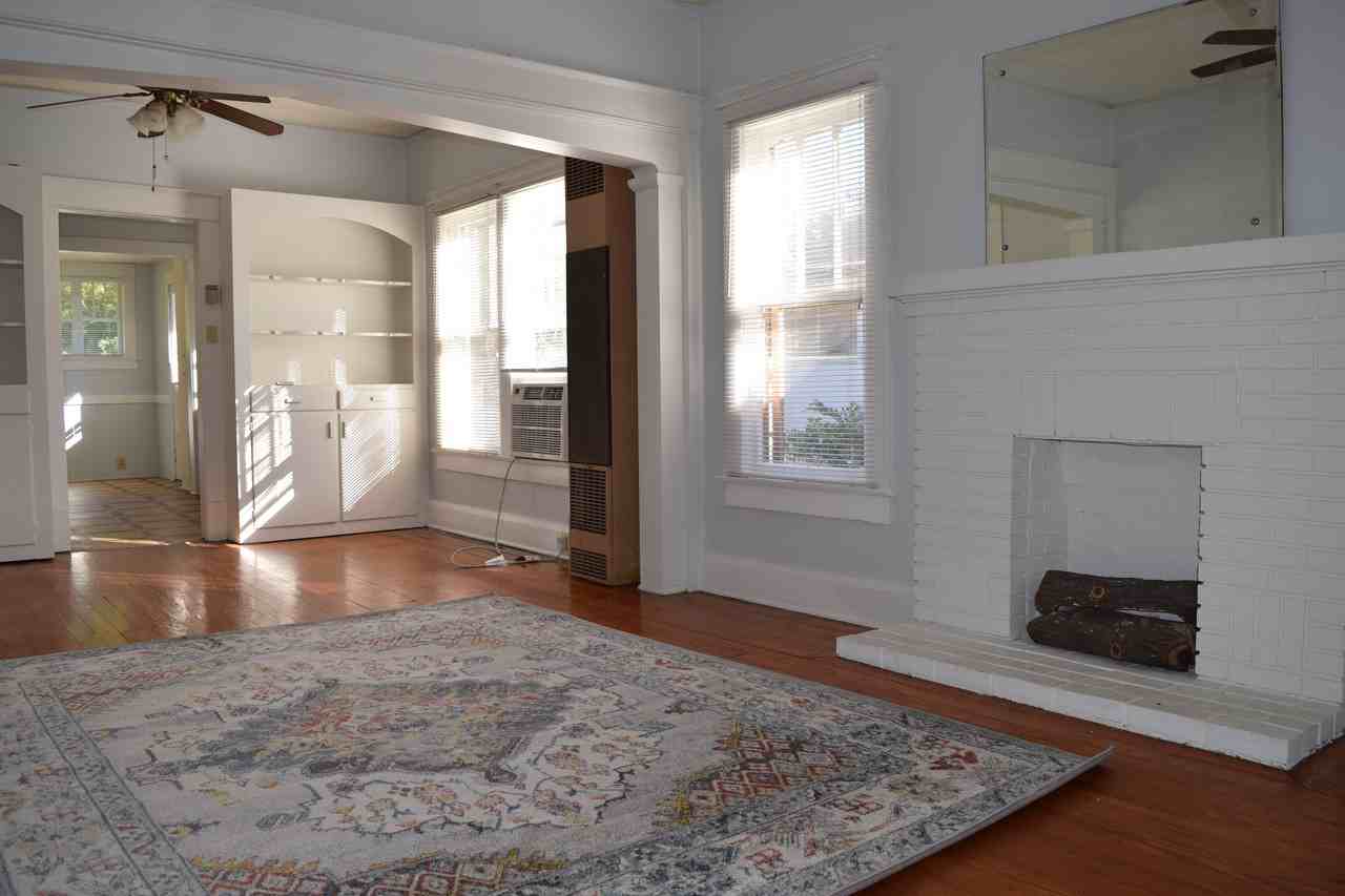 506 S Mc Kay Ave - Photo 5 of 20