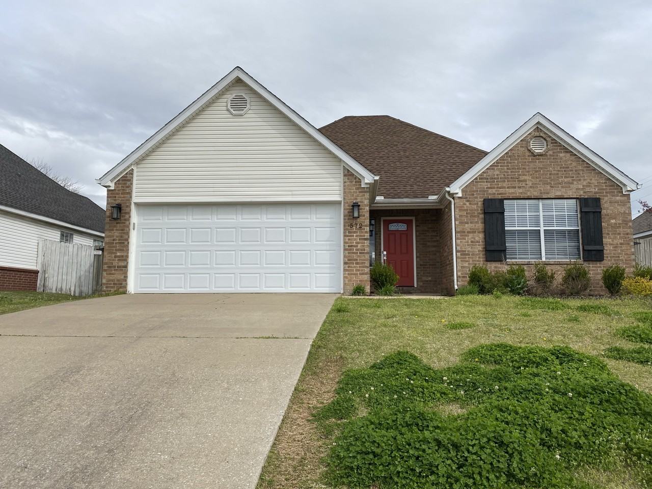 572 Branchwood Ave - Photo 2 of 30