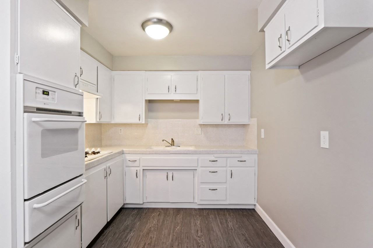 Lemar Gardens - Photo 3 of 11