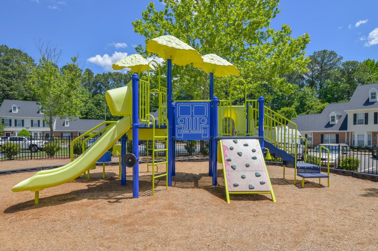 Fairgate - Photo 3 of 40