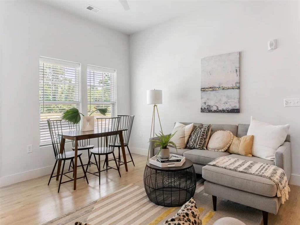 Bay Pointe at Summerville - Photo 6 of 20