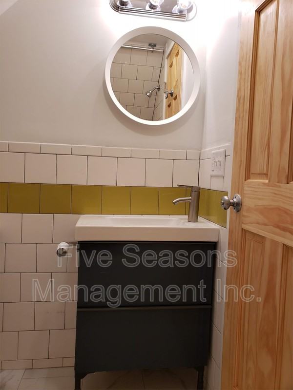 369 S Winooski Ave - Photo 6 of 11