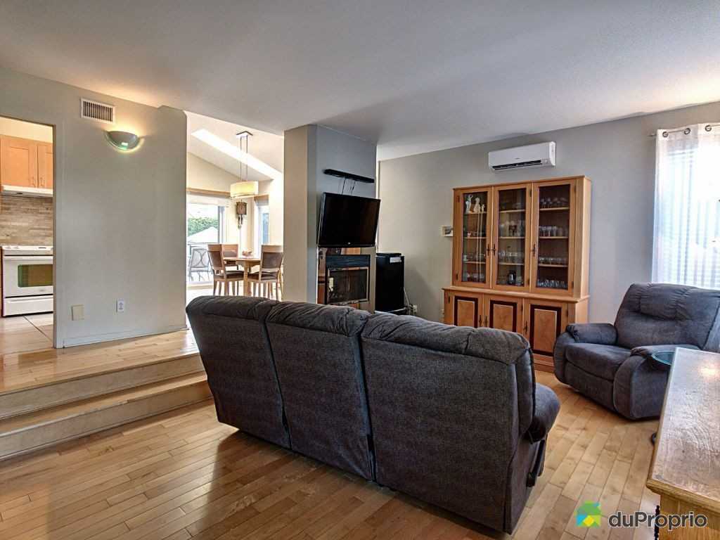 3368 Avenue Bourassa - Photo 3 of 16