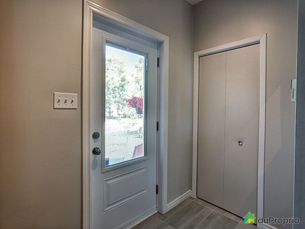 3368 Avenue Bourassa - Photo 2 of 16