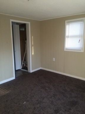 5611 Ewing Ave - Photo 2 of 8