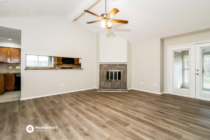 1336 Colmar Dr - Photo 3 of 16