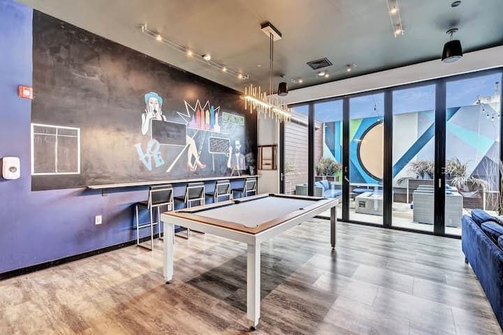 1200 Manor Residence - Photo 2 of 40