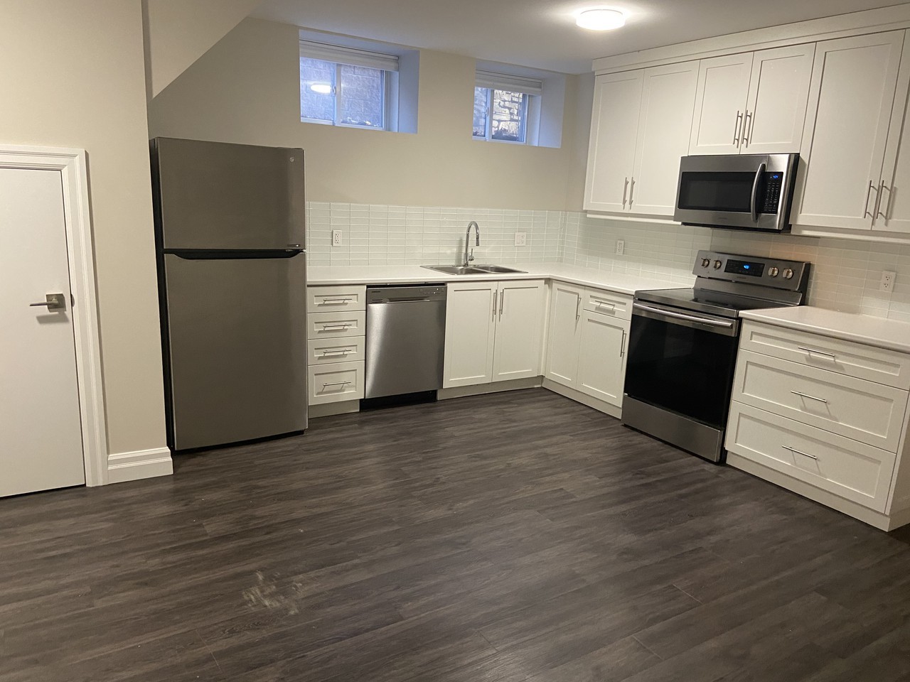 340 Glenholme Avenue - Photo 2 of 9