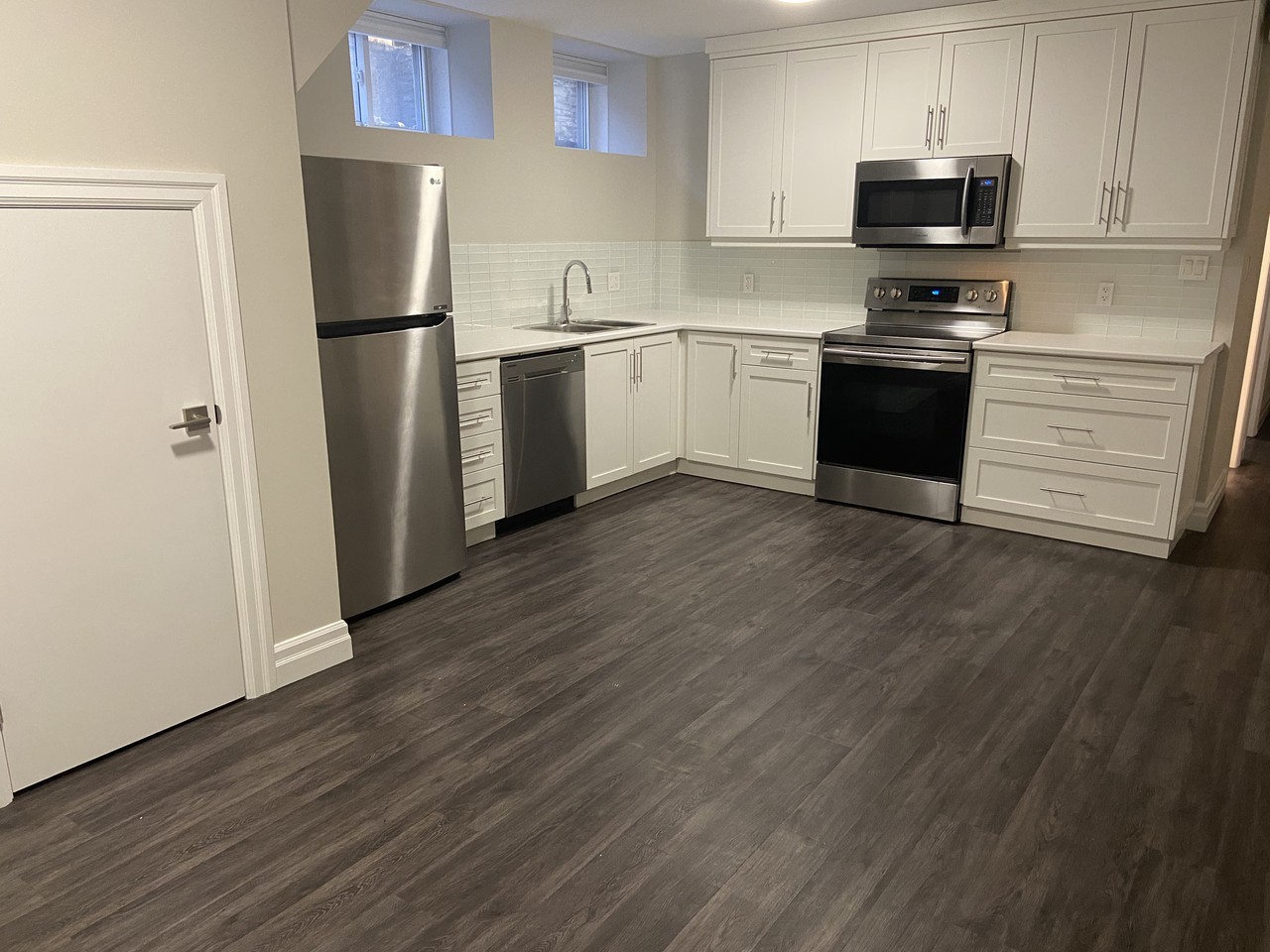 340 Glenholme Avenue - Photo 7 of 9