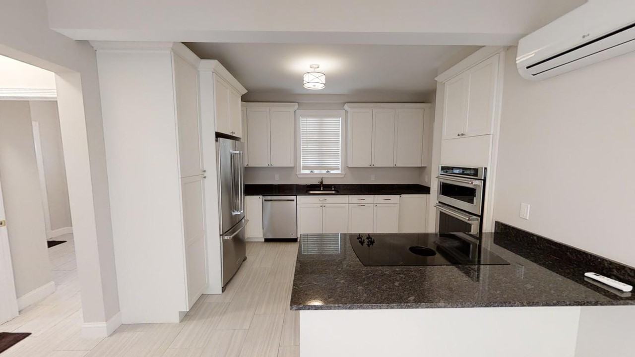 Beautiful Somerville Union Square Home Near Green Line T - Photo 4 of 33