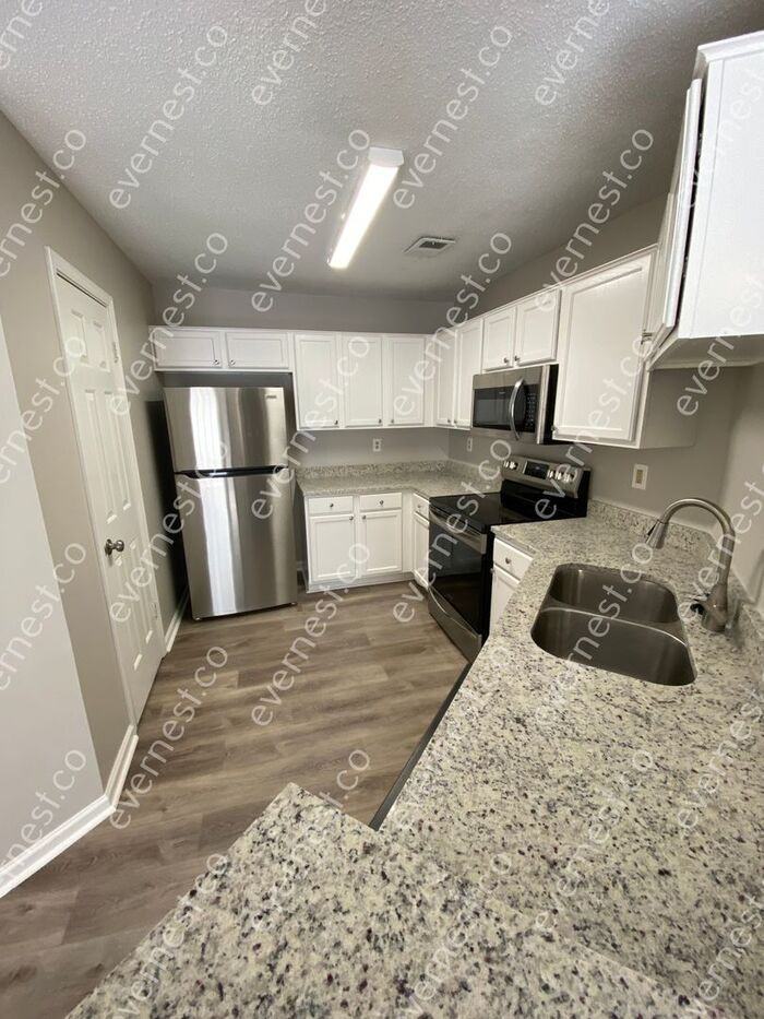 1011 Painted Desert Ln - Photo 2 of 9