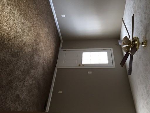 453 W Stop 11 Rd - Photo 3 of 8