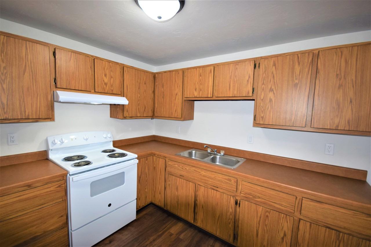 1762 Badger St #10 - Photo 7 of 12