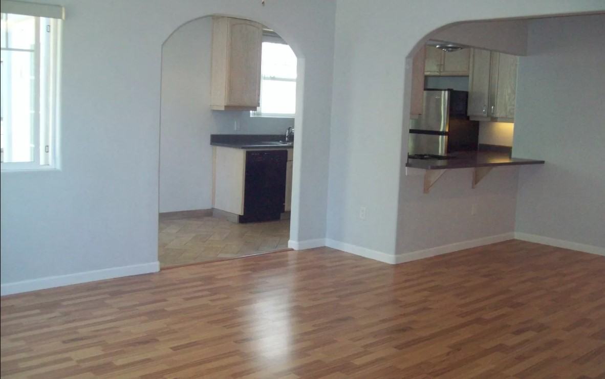 809 F St #4 - Photo 4 of 12